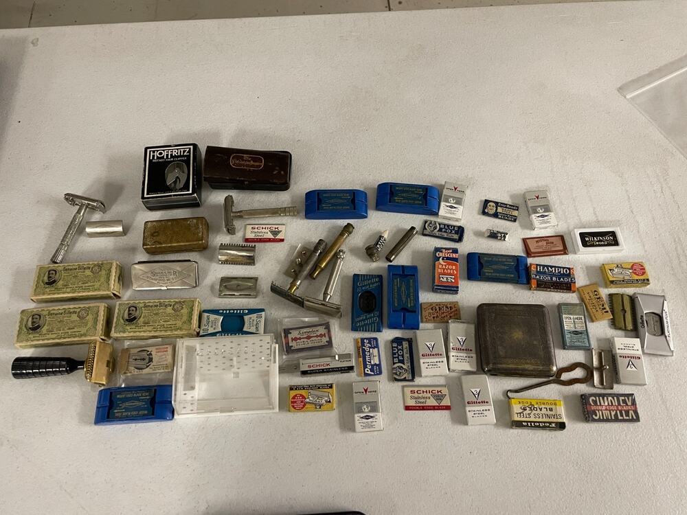 Vintage Safety Razor & Razor Blade Lot Gillette Schick Wilkinson Blade Banks Cas